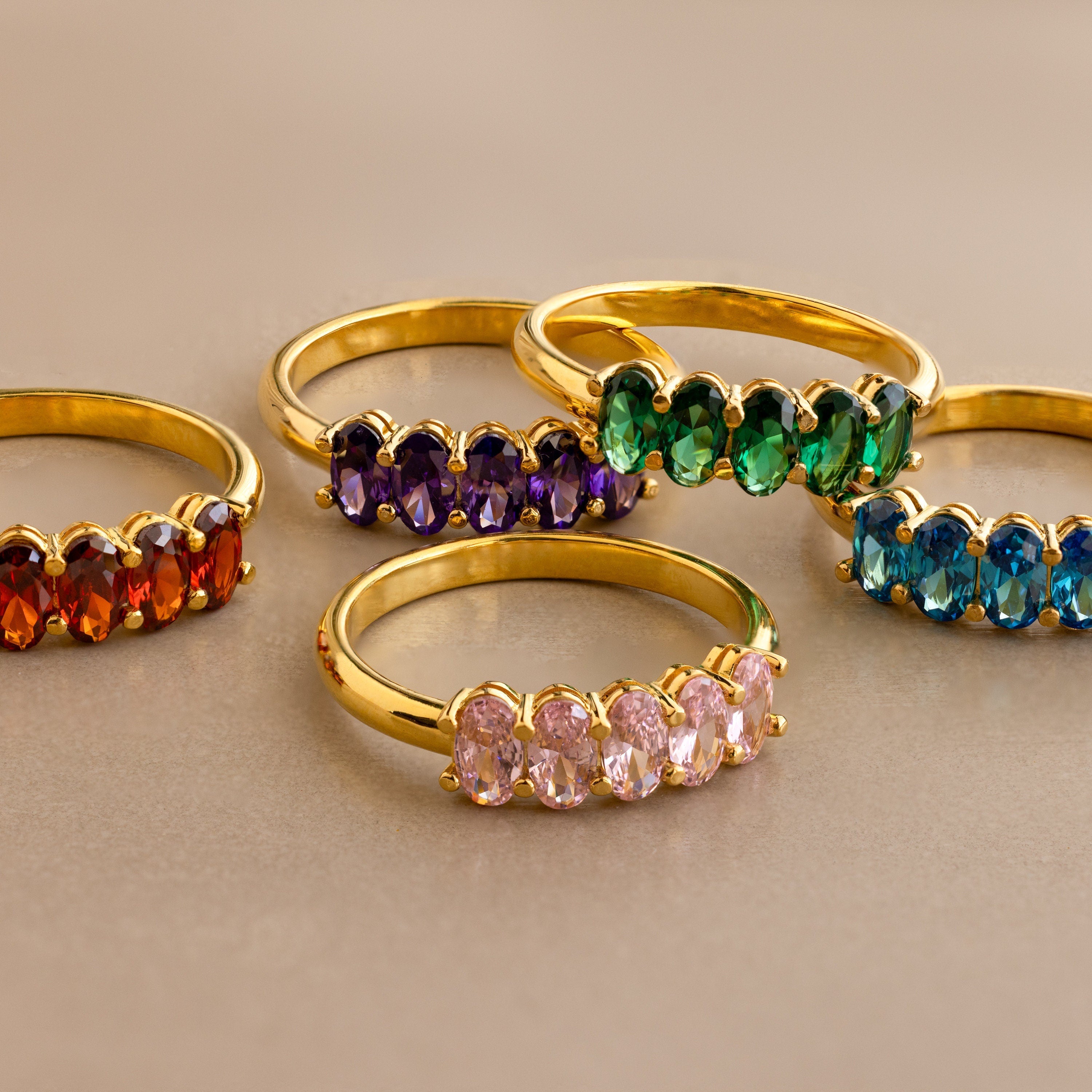 Personalized Elegance: The Oval Birthstone Ring
